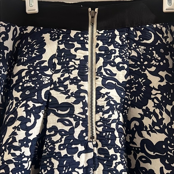 High-low skirt - Picture 3 of 6